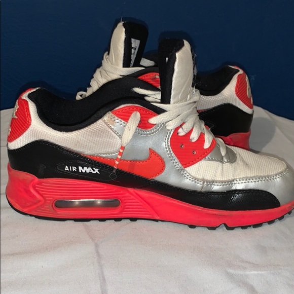 Nike Air Max shoes - Picture 4 of 5